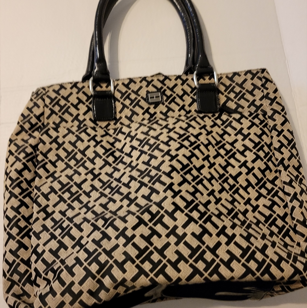 Tommy Hilfiger  purse